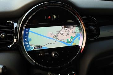 Mini Electric Cooper SE — photo 22