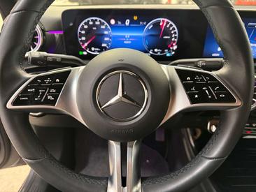Mercedes Classe A Berline 250 E — photo 14