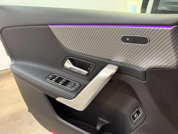 Mercedes Classe A Berline 250 E — photo 17