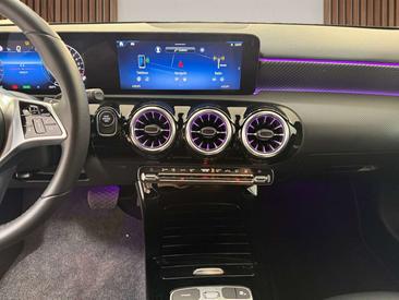 Mercedes Classe A Berline 250 E — photo 19