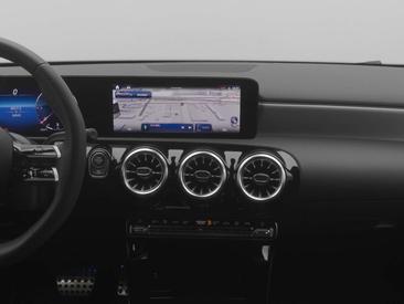 Mercedes Classe A 200 AMG Line — photo 18