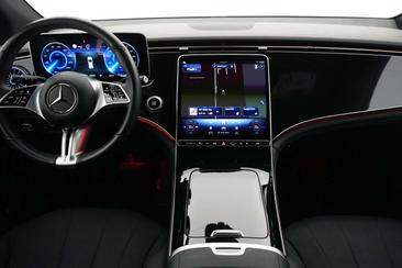 Mercedes EQE SUV 350+ Star Edition — photo 13