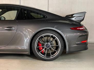 Porsche 991 I GT3 — photo 9
