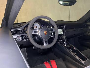 Porsche 991 I GT3 — photo 14