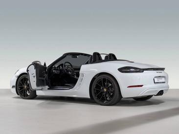 Porsche 718 Cabriolet Spyder — photo 6