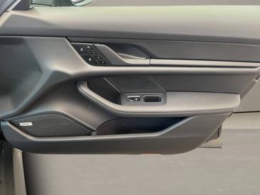 Porsche Taycan Turbo S — photo 20
