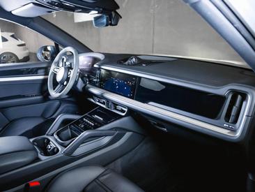 Porsche Cayenne III Turbo GT — photo 20