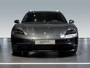 Porsche Taycan Turbo S — photo 4