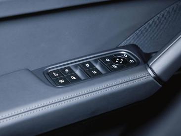 Porsche Cayenne III Turbo GT — photo 24