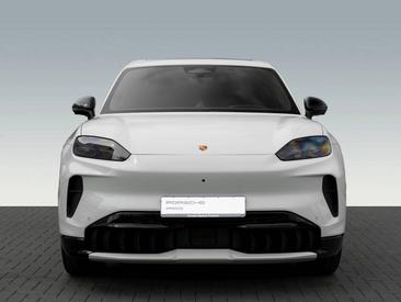 Porsche Cayenne E4 Electric — photo 4