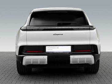 Porsche Cayenne E4 Electric — photo 5