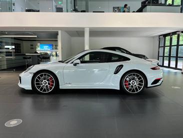 Porsche 991 II Turbo — photo 2