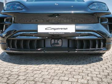 Porsche Cayenne E4 Turbo Electric — photo 10