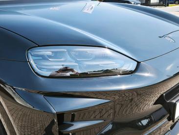 Porsche Cayenne E4 Turbo Electric — photo 11