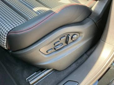 Porsche Cayenne III Turbo GT — photo 25