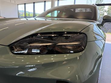 Porsche Cayenne E4 Electric — photo 9