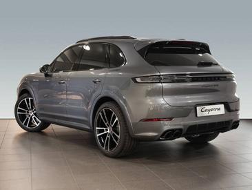 Porsche Cayenne III Turbo GT — photo 3