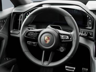 Porsche Cayenne E4 Electric — photo 18