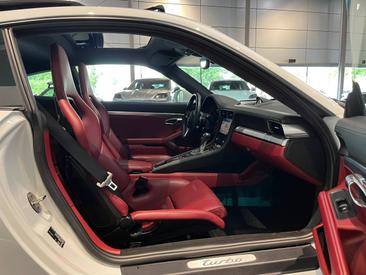 Porsche 991 II Turbo — photo 18