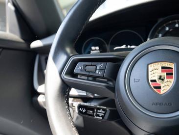 Porsche 911 GT3 — photo 23