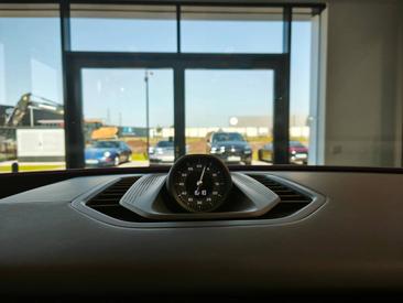 Porsche Cayenne E4 Turbo Electric — photo 39