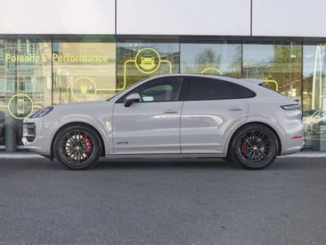 Porsche Cayenne III Turbo GT — photo 2
