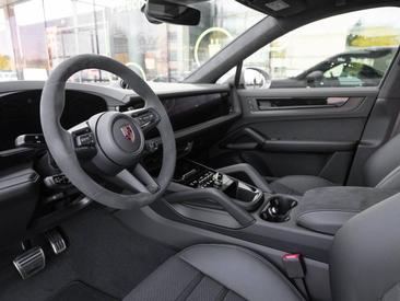 Porsche Cayenne III Turbo GT — photo 4
