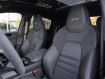 Porsche Cayenne III Turbo GT — photo 5