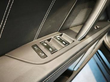 Porsche Cayenne E4 Turbo Electric — photo 44