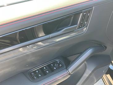 Porsche Cayenne III Turbo GT — photo 55