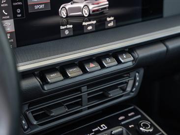Porsche 911 GT3 — photo 30
