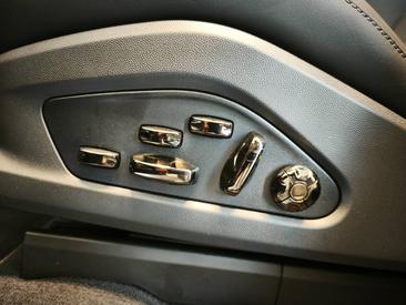 Porsche Cayenne E4 Turbo Electric — photo 45