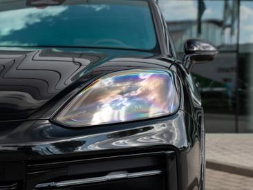 Porsche Cayenne III Turbo GT — photo 9