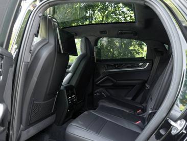 Porsche Cayenne III Turbo E-Hybrid Coupé — photo 13