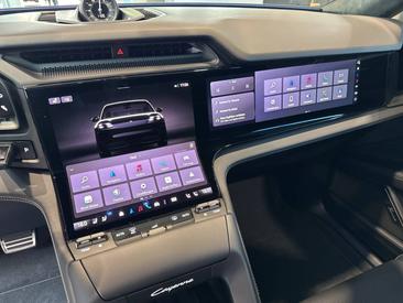 Porsche Cayenne E4 Turbo Electric — photo 23