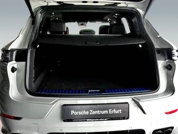 Porsche Cayenne III Turbo GT — photo 16