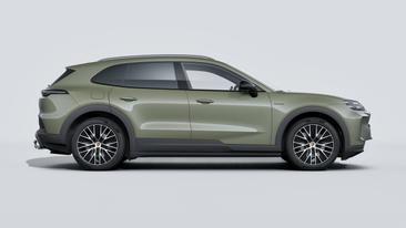 Porsche Cayenne E4 Electric — photo 6