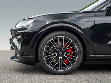 Porsche Cayenne E4 Turbo Electric — photo 6