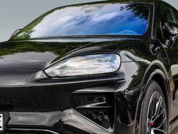 Porsche Cayenne E4 Turbo Electric — photo 8
