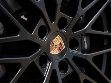 Porsche Cayenne III Turbo GT — photo 40