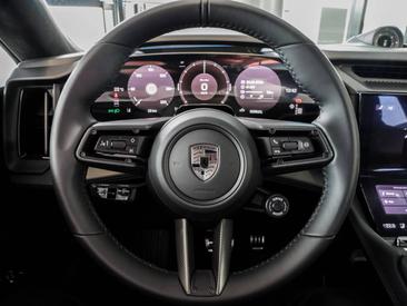 Porsche Cayenne E4 Turbo Electric — photo 22