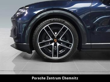 Porsche Cayenne E4 Electric — photo 6