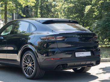 Porsche Cayenne III Turbo GT — photo 10