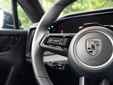 Porsche Cayenne E4 Turbo Electric — photo 26