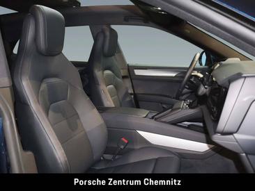 Porsche Cayenne E4 Electric — photo 20