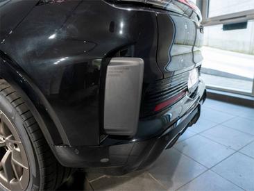 Porsche Cayenne E4 Turbo Electric — photo 30