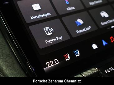 Porsche Cayenne E4 Electric — photo 29