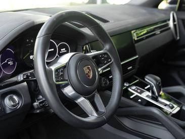 Porsche Cayenne III Turbo GT — photo 20