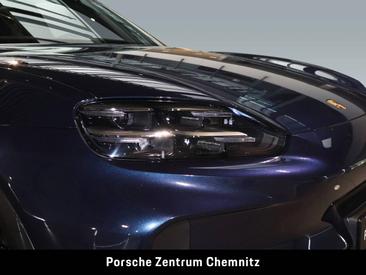 Porsche Cayenne E4 Electric — photo 38