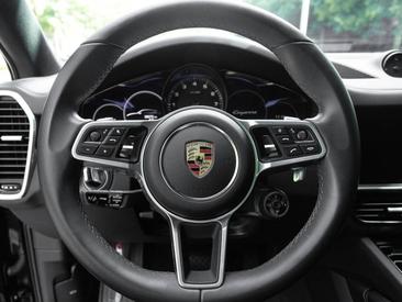 Porsche Cayenne III Turbo GT — photo 27